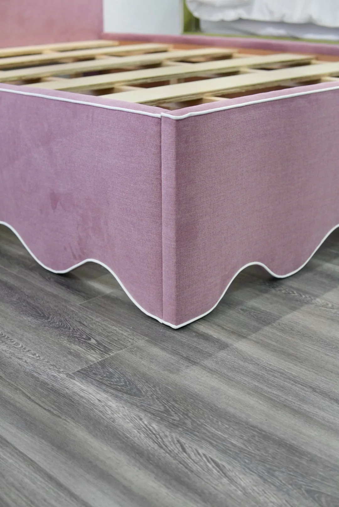 60”H Queen Upholstered Platform Bed - Scalloped Base - Lavender Woven Fabric with White Pink - Image 4