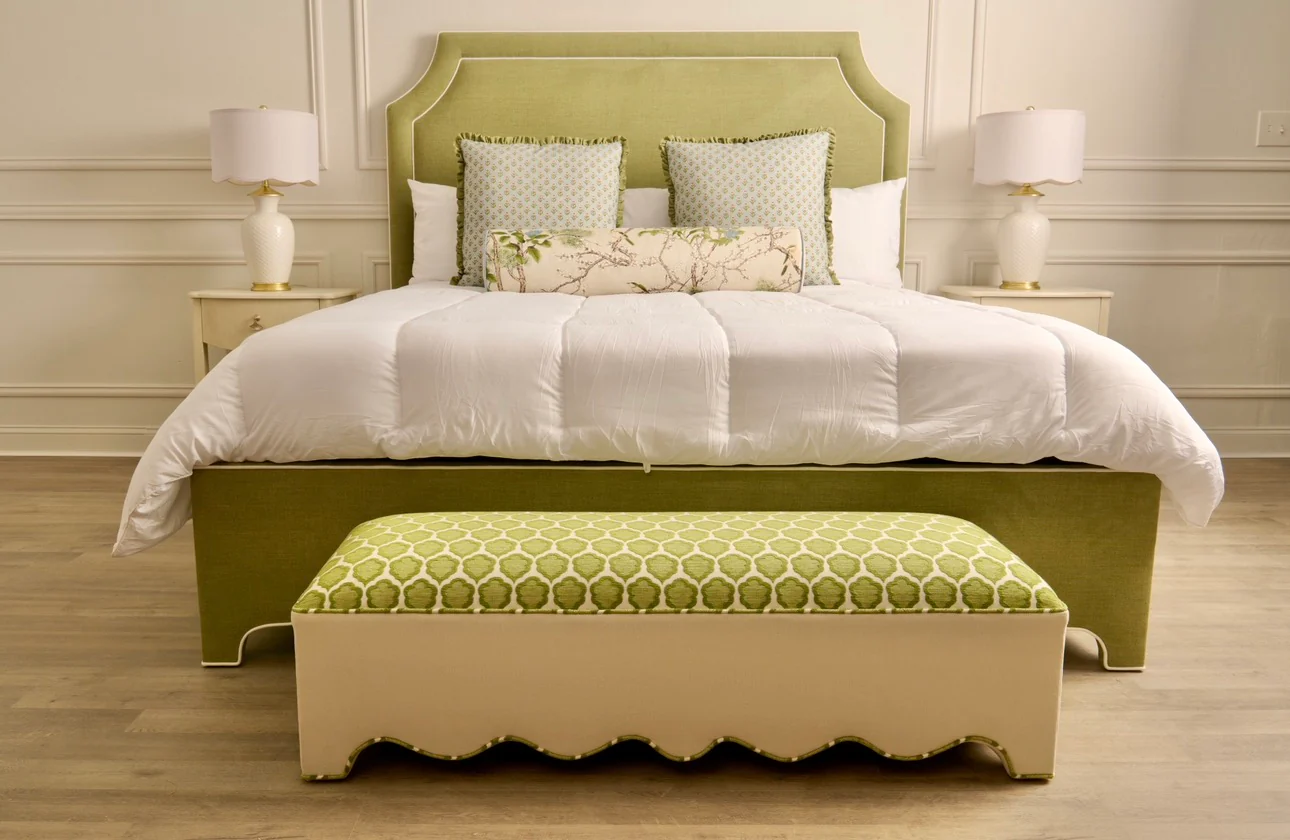 50” L Scalloped End of Bed Bench in Green Thibaut Fabric - Image 3