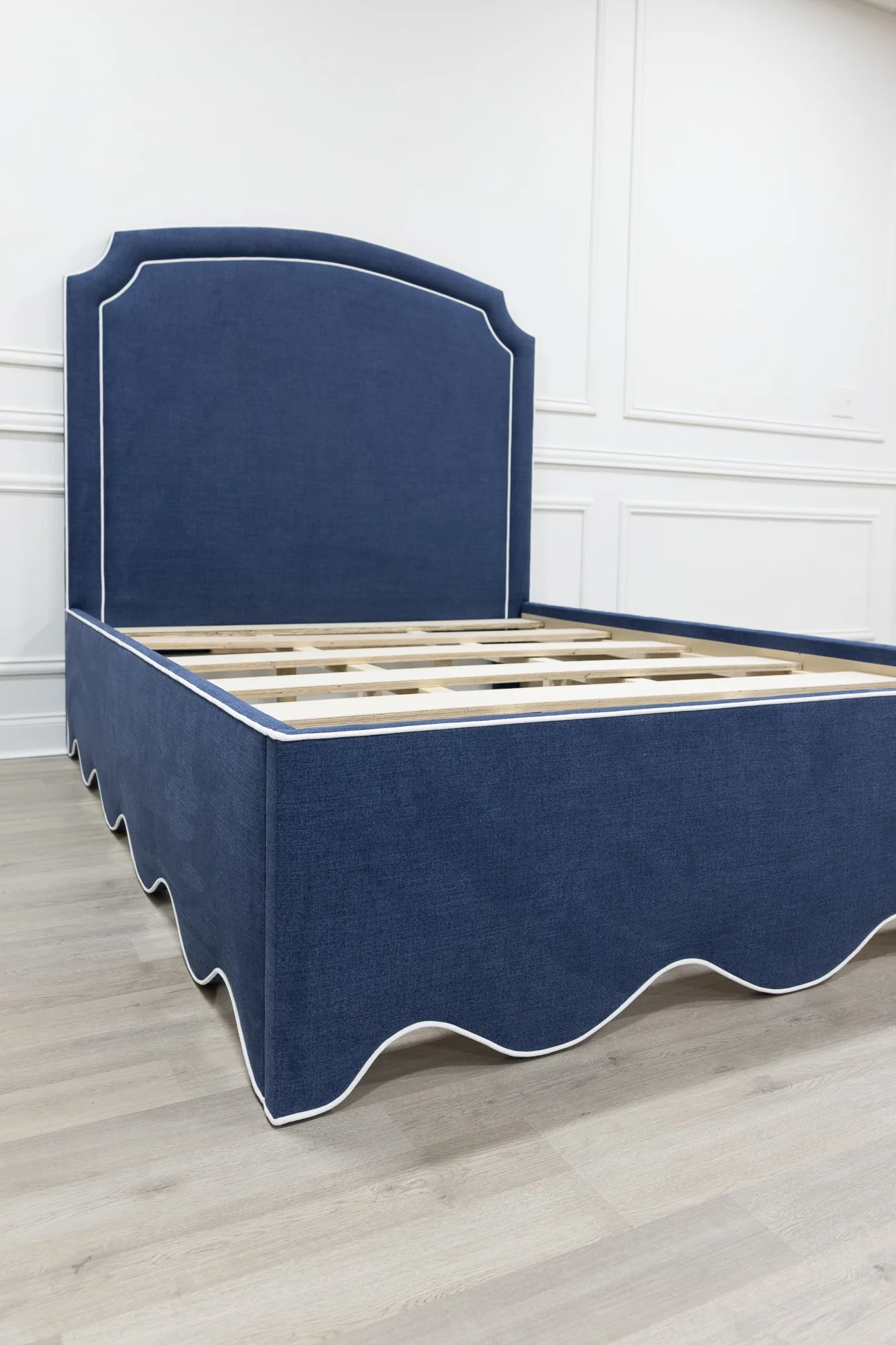65"H Queen Upholstered Platform Bed - Scalloped Base - Navy Woven Fabric with White Trim - Image 7