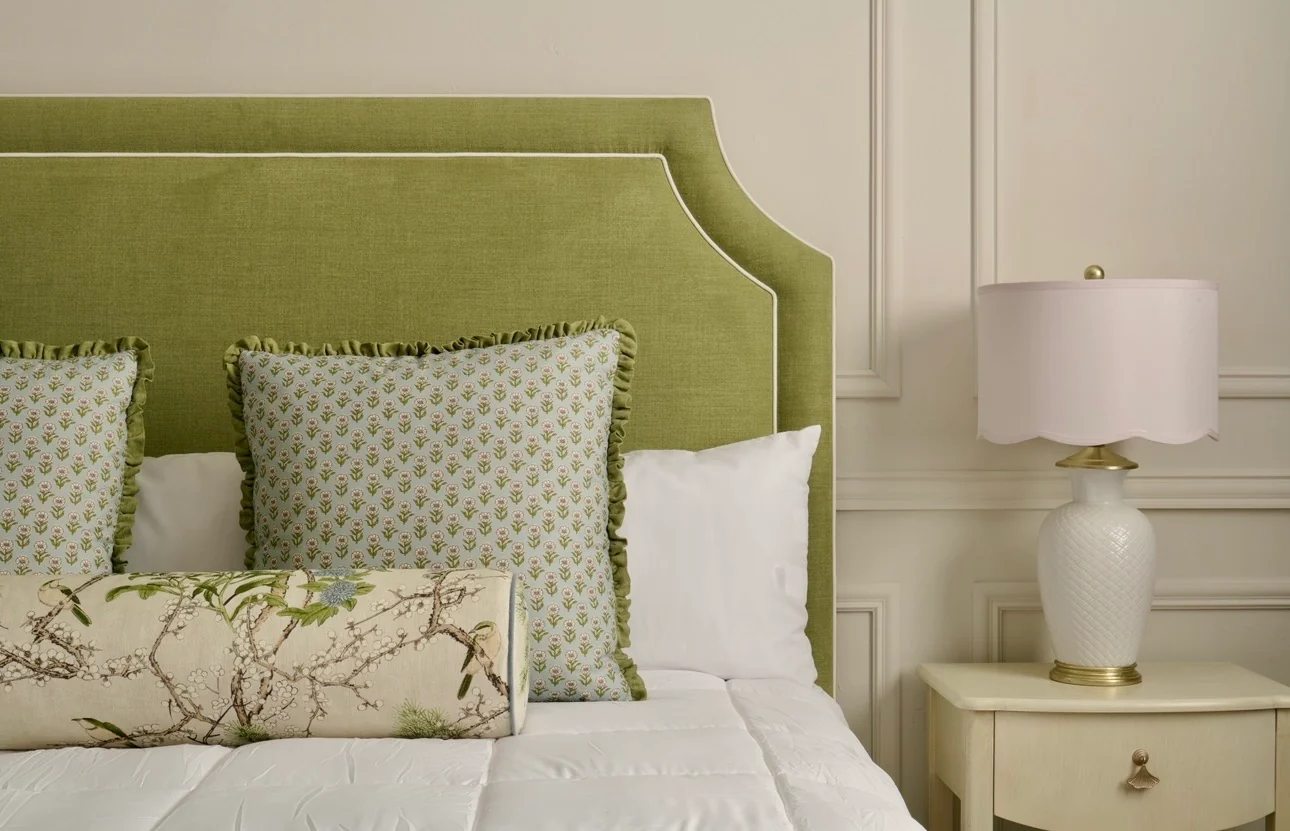 65" H Queen Upholstered Platform Bed - Scalloped Legs - Pistachio Green Woven Fabric with White Trim - Image 2