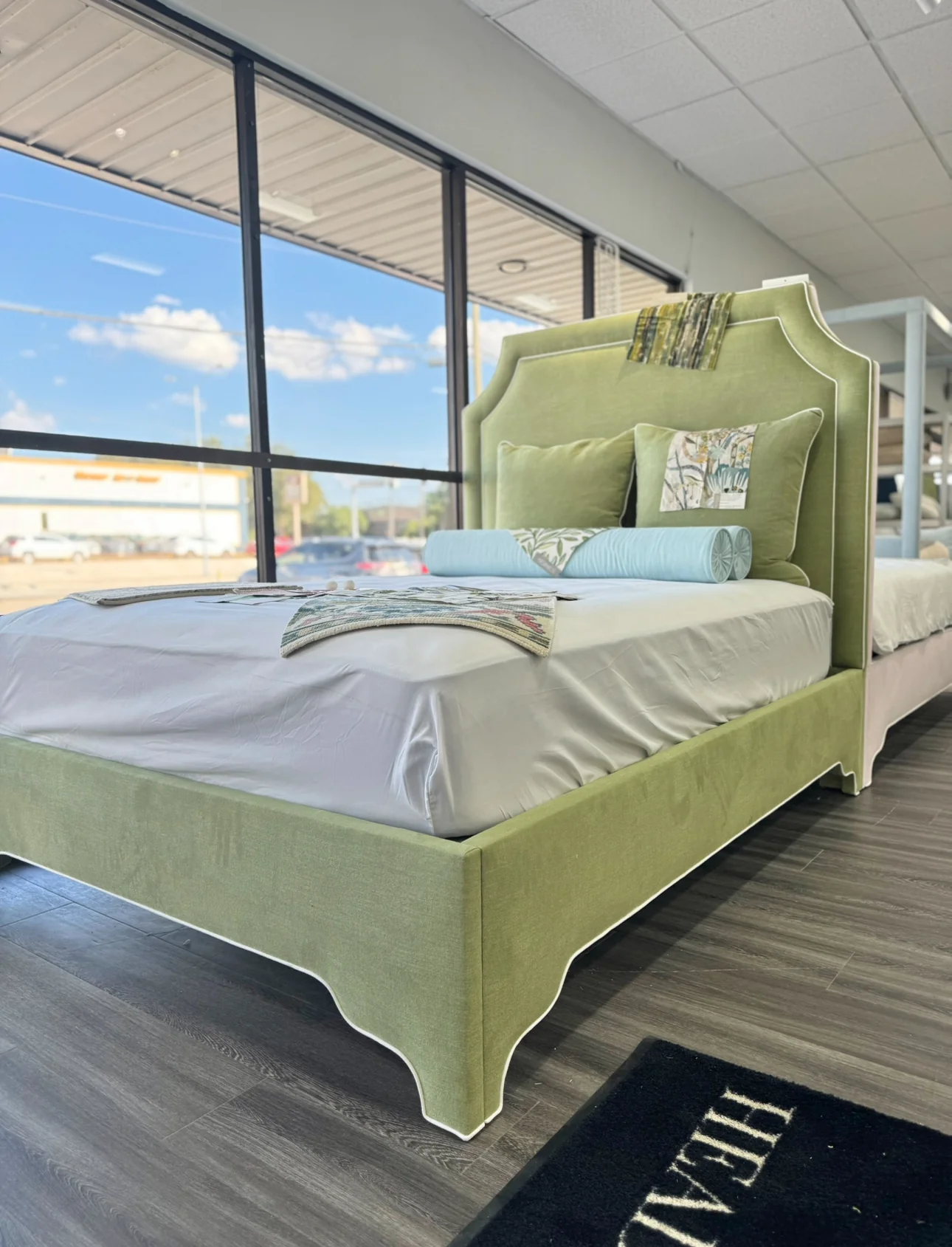 65" H Queen Upholstered Platform Bed - Scalloped Legs - Pistachio Green Woven Fabric with White Trim - Image 5
