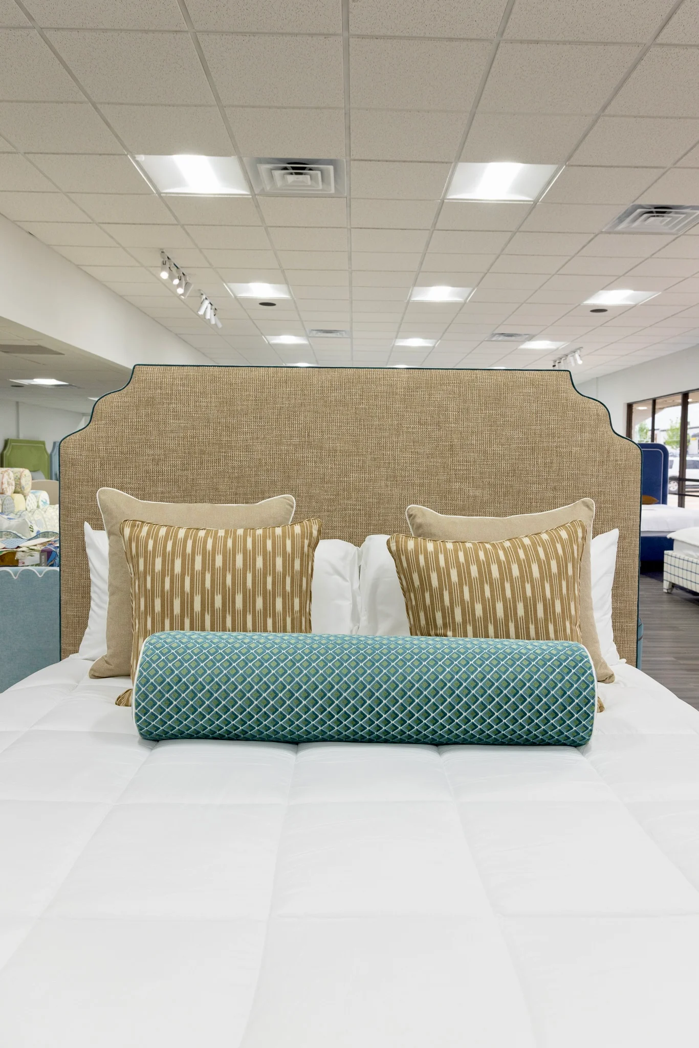 65"H Helena King Platform Bed - Scalloped Legs - Performance Brown Linen Fabric - Blue Trim - Image 4
