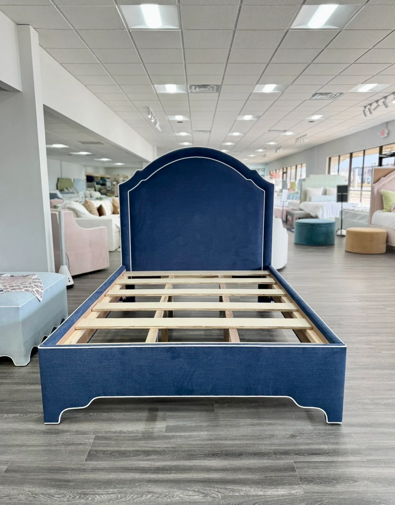 65"H Queen Upholstered Platform Bed - Scalloped Legs - Navy Woven Fabric with White Trim - Image 2