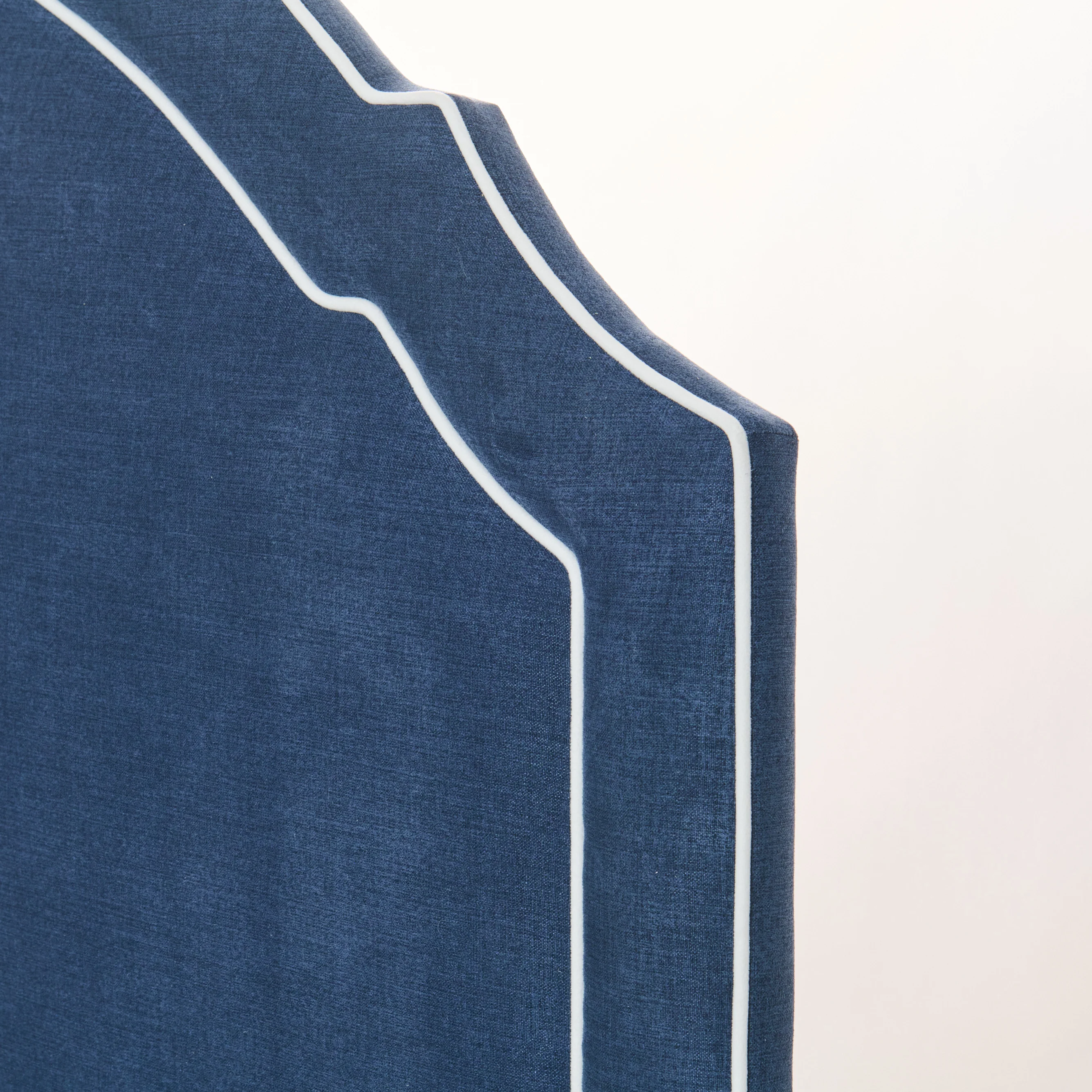 65"H Queen Upholstered Platform Bed - Scalloped Legs - Navy Woven Fabric with White Trim - Image 9