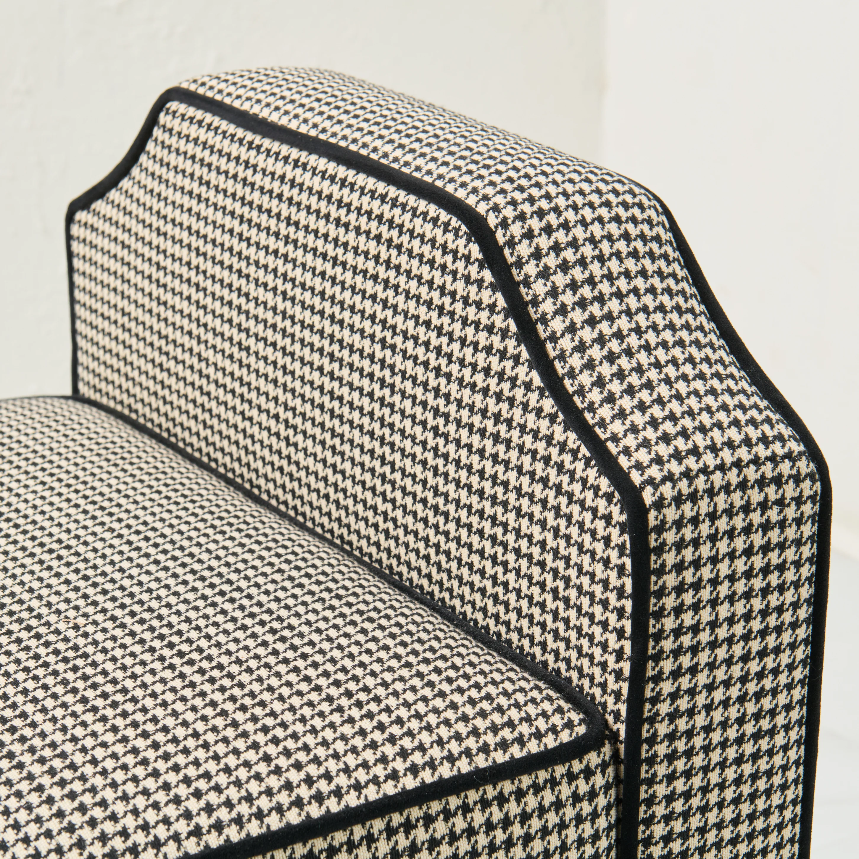 Milly Storage Bench – Houndstooth Fabric with Black Mohair Trim - Image 4