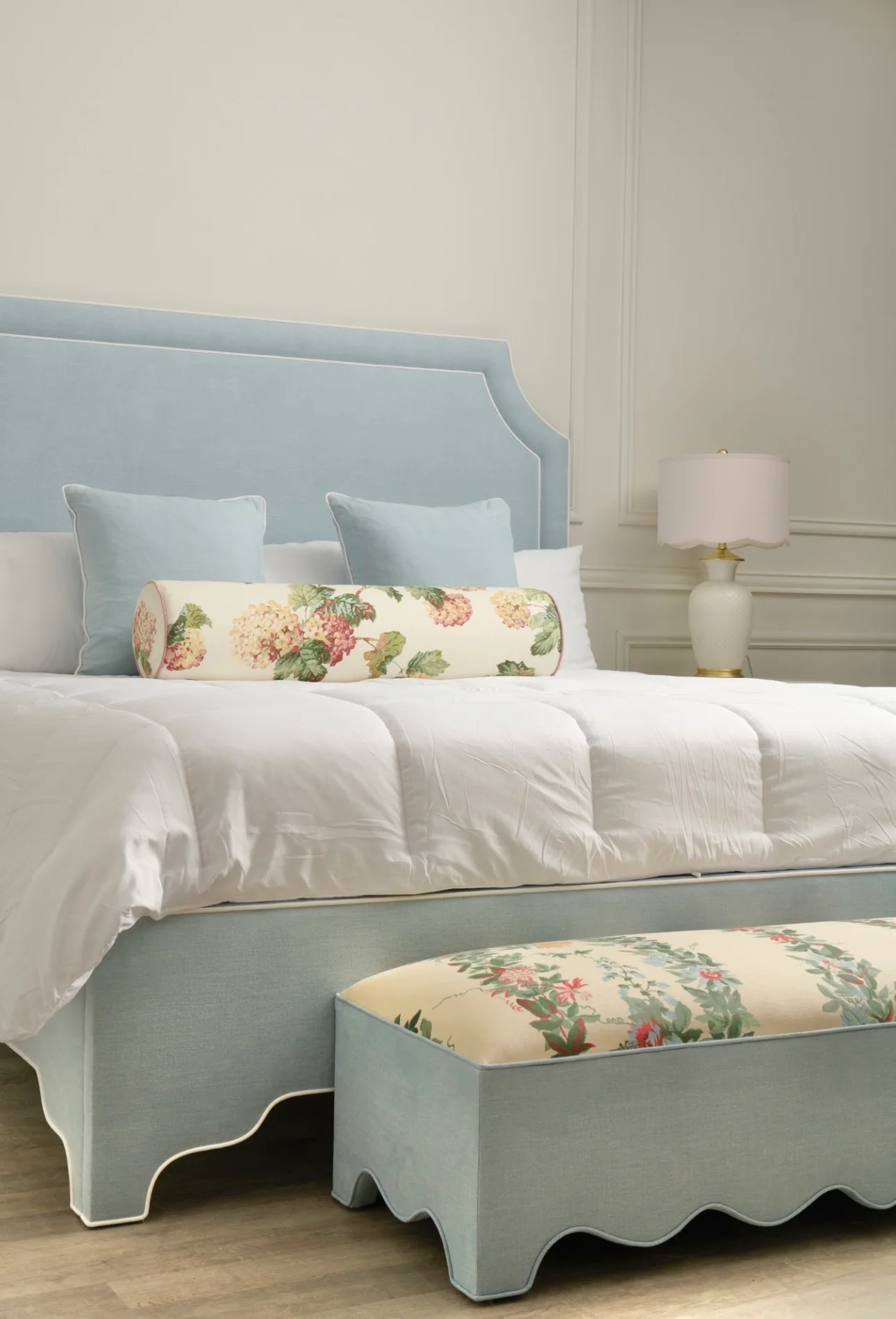 50” L Scalloped End of Bed Bench in Sky Blue Woven Fabric - White Trim - Image 4