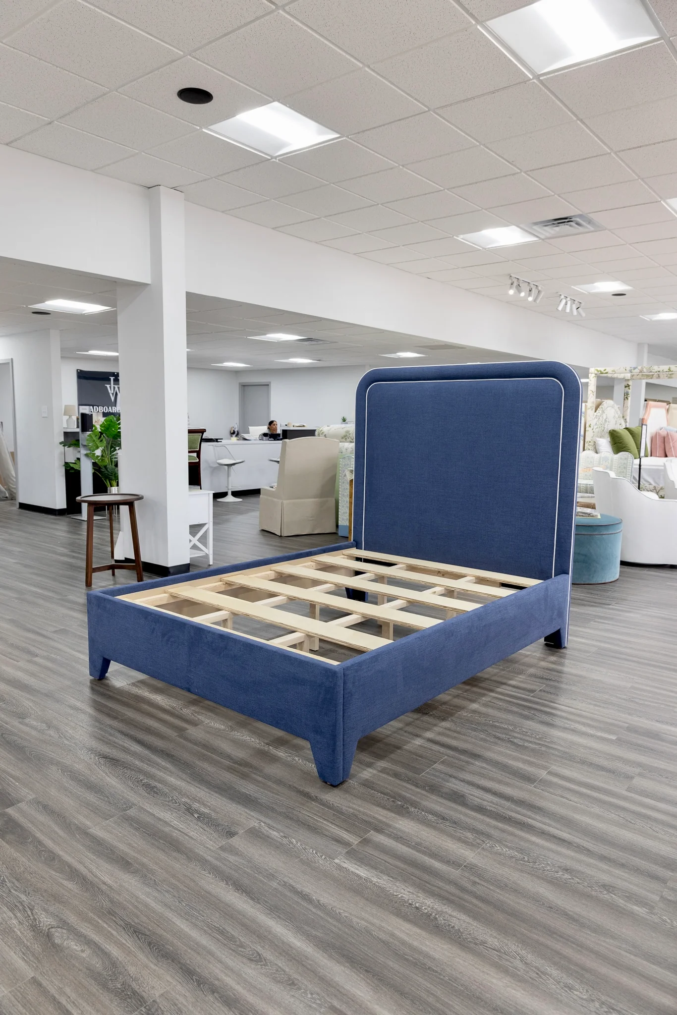 The Lorraine Queen Platform Bed in Navy Woven Fabric - White Trim - Image 6